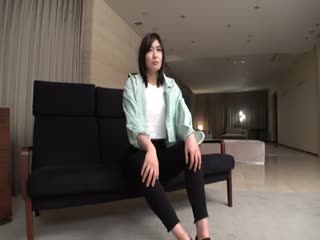 SIRO4913 喜愛健身豪邁女竟然是M屬性 喜歡自揉雙乳被